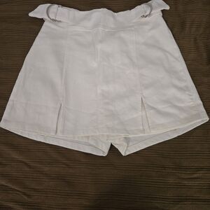 Elodie White Women's Skorts